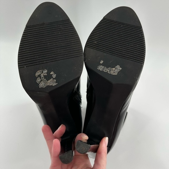 French Connection ankle bootie 41 black patent leather calf hair platform boots - Picture 7 of 11